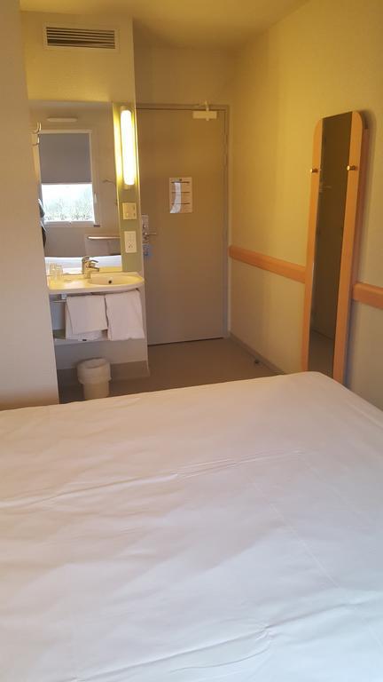 Ibis Budget Saint Gaudens Estancarbon Εξωτερικό φωτογραφία