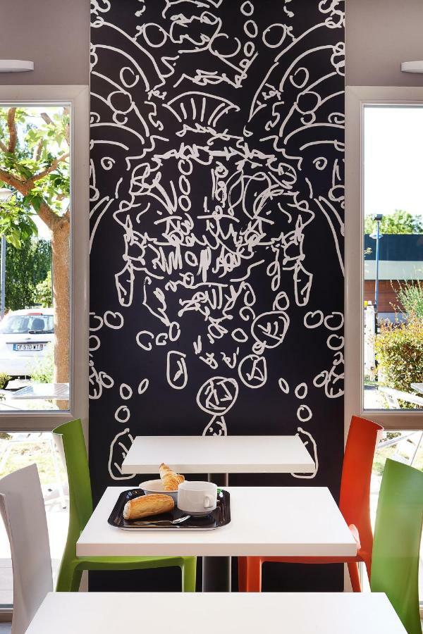 Ibis Budget Saint Gaudens Estancarbon Εξωτερικό φωτογραφία